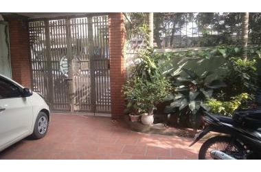 CẦN BÁN GẤP BIỆT THỰ 172m2, 2 mặt ngõ, ở Ngọc Lâm, Long Biên.